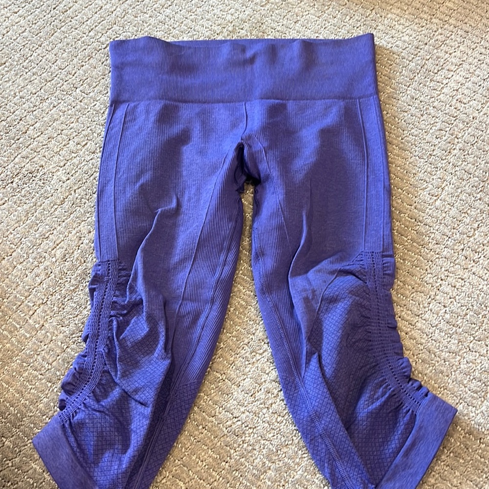 Lululemon crop